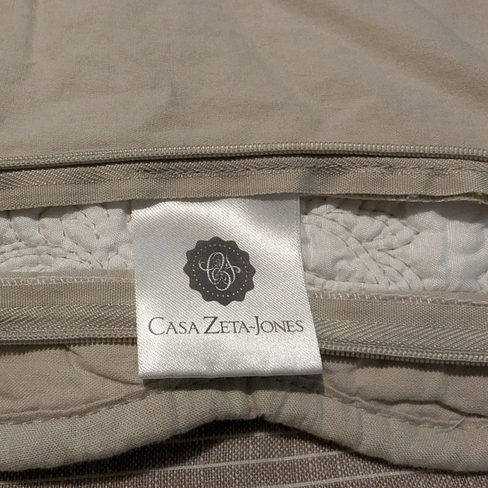 Casa zeta Jones 100% cotton pillow shams set of 2